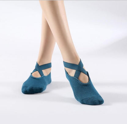 Non-Slip Grip Socks for Women - Perfect for Pilates, Barre, Ballet, and Barefoot Workouts. - luvinly