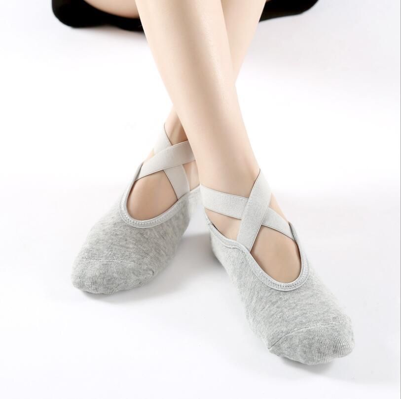Non-Slip Grip Socks for Women - Perfect for Pilates, Barre, Ballet, and Barefoot Workouts. - luvinly