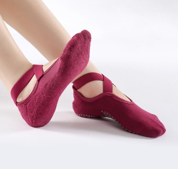 Non-Slip Grip Socks for Women - Perfect for Pilates, Barre, Ballet, and Barefoot Workouts. - luvinly
